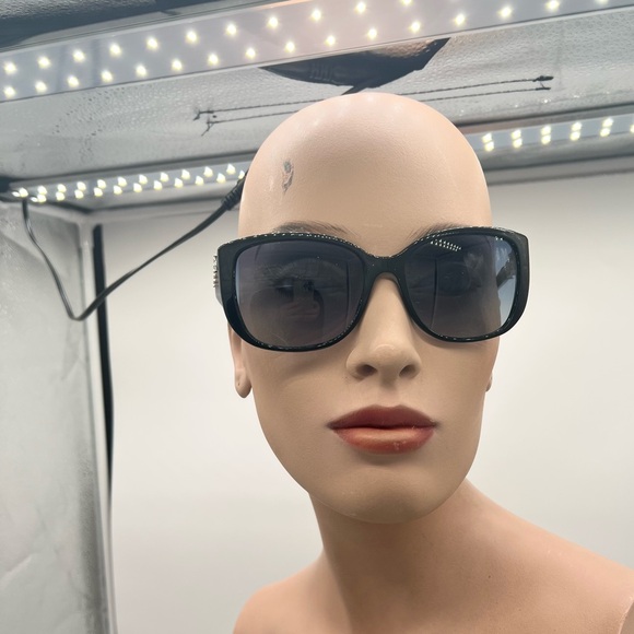 🔴🆑Authentic Tiffany & Co. Black Sunglasses🆑🔴 - Picture 9 of 9